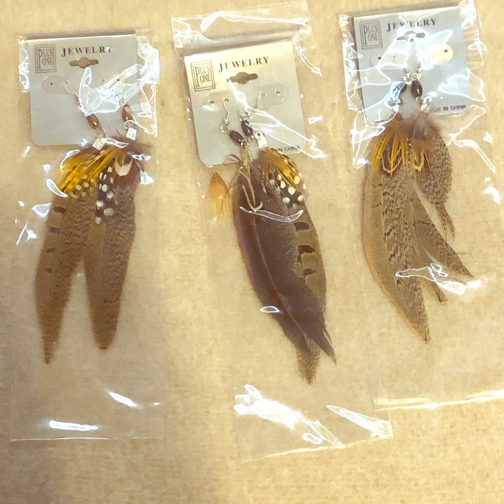 Beautiful Boho Feather Earrings!